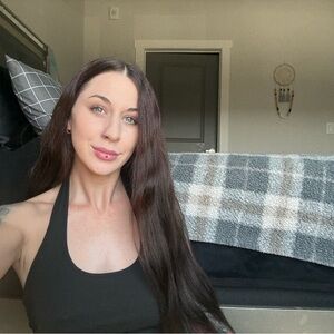 Meet your Posher, Olivia